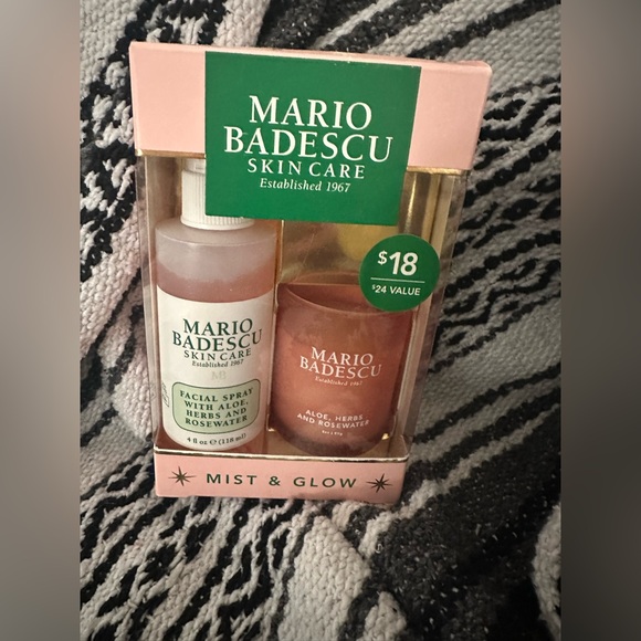 Mario Badescu mist and glow face spray and candle set rose water - Picture 1 of 11